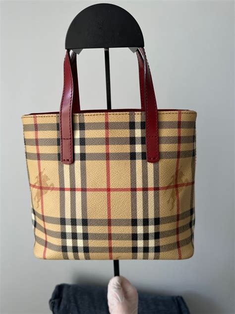 burberry borsa a mano verse|rose burberry handbags.